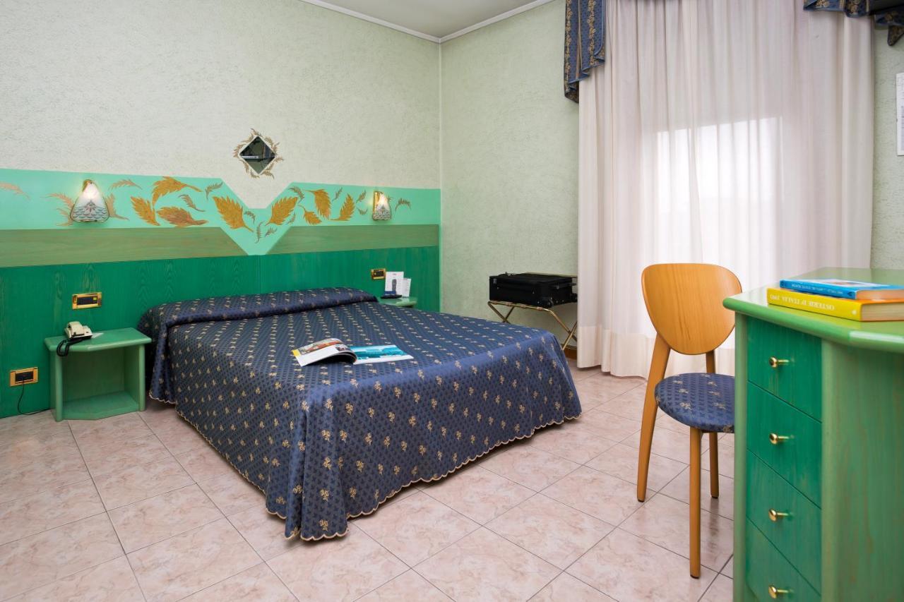 Hotel Faro Montichiari Luaran gambar